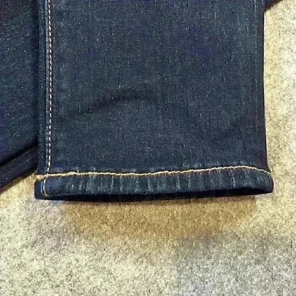 7 for All Mankind, The Skinny. Size 25. - Picture 5 of 13